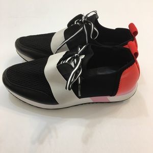 Steve Madden sneakers black with pink red and w